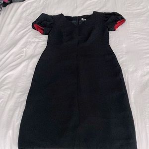 Stylish black puff sleeve dress!